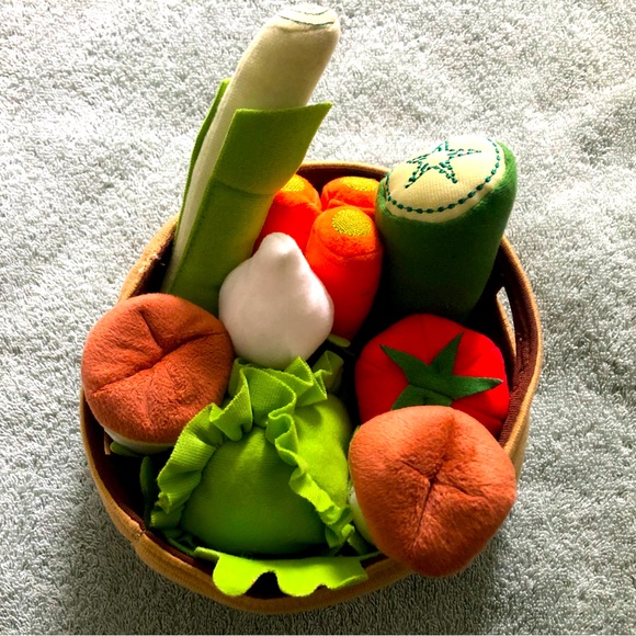 Other - Soft pretend play food and basket